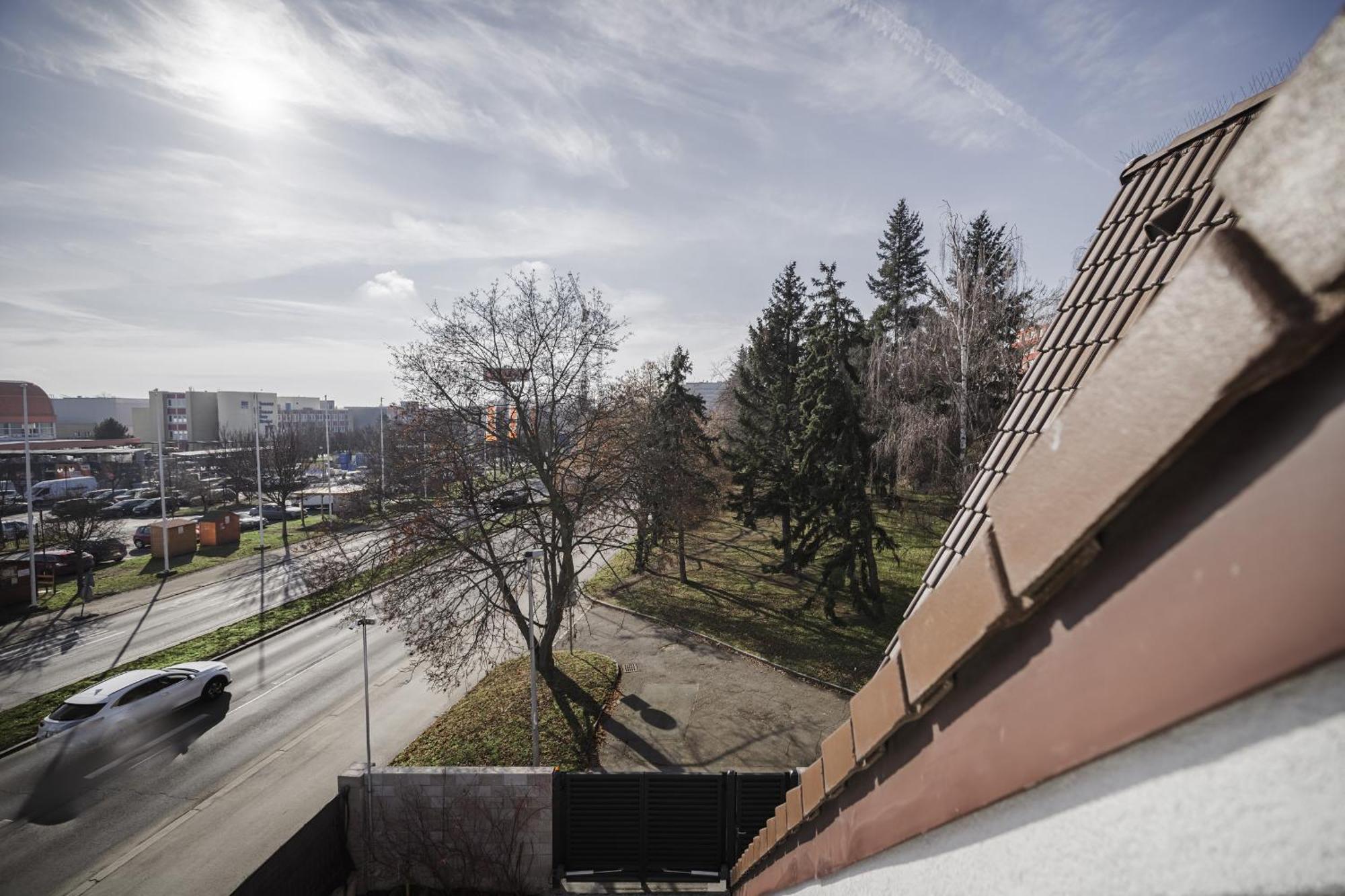Spacious 4-story With Sauna & Garden Praga