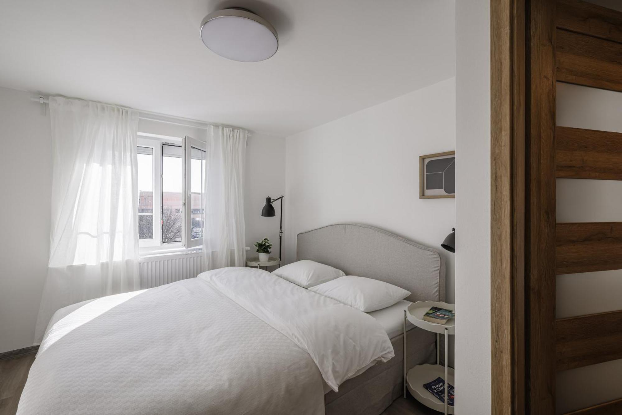 Spacious 4-story With Sauna & Garden *