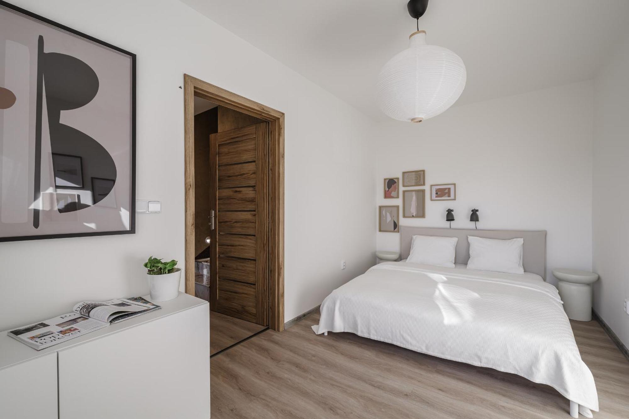Spacious 4-story With Sauna & Garden Сasa de vacaciones