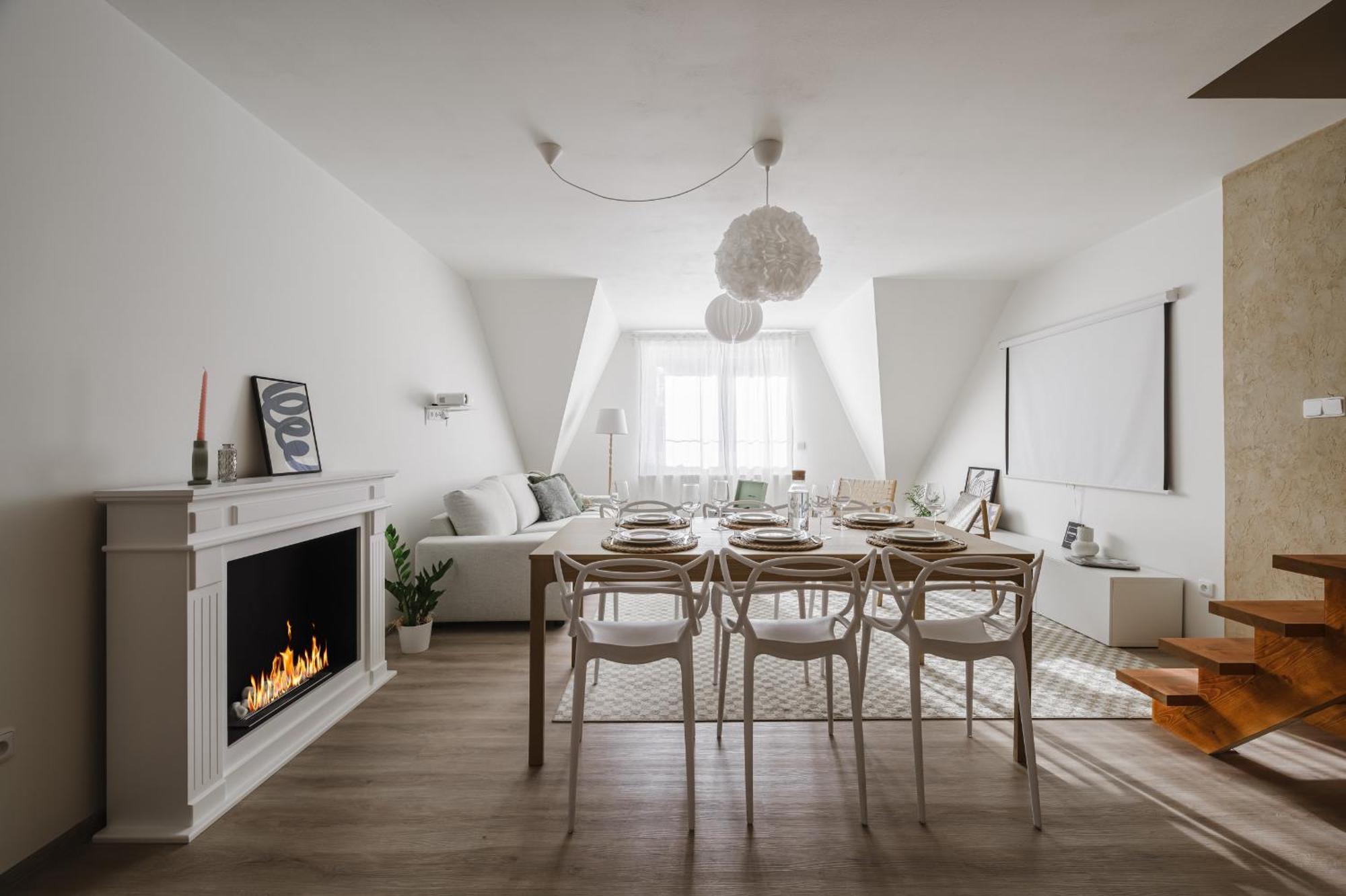 Сasa de vacaciones Spacious 4-story With Sauna & Garden Praga